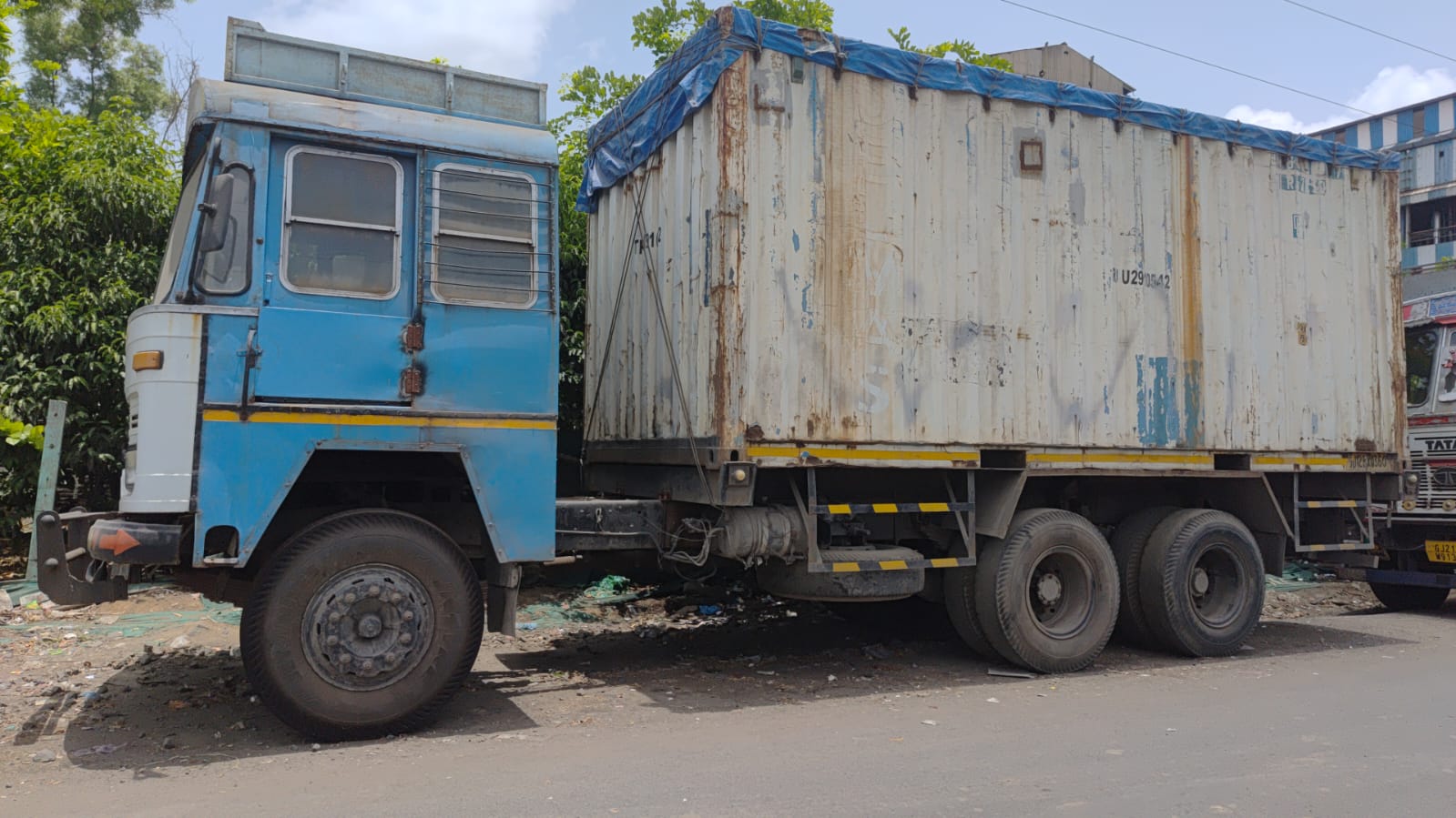 Specialized Flatbed